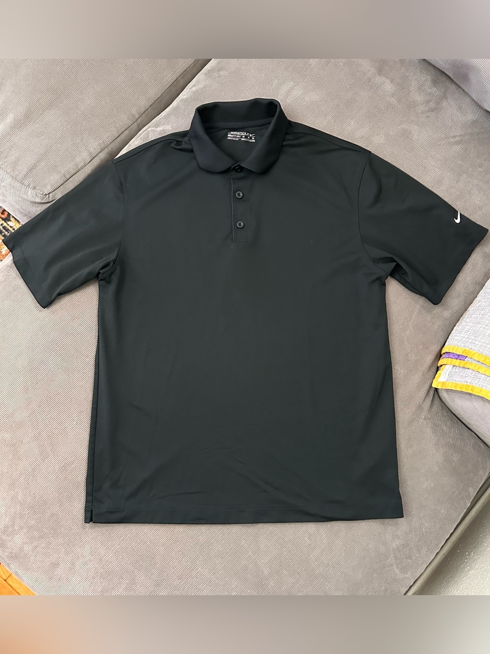 Nike Golf Polo Shirt Men's Size Medium Fit Dry Standard Fit Black Short Sleeve